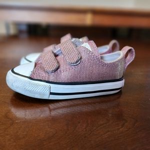 Toddler US size 6, pink sparkly, Converse Allstar, low tops, shoes